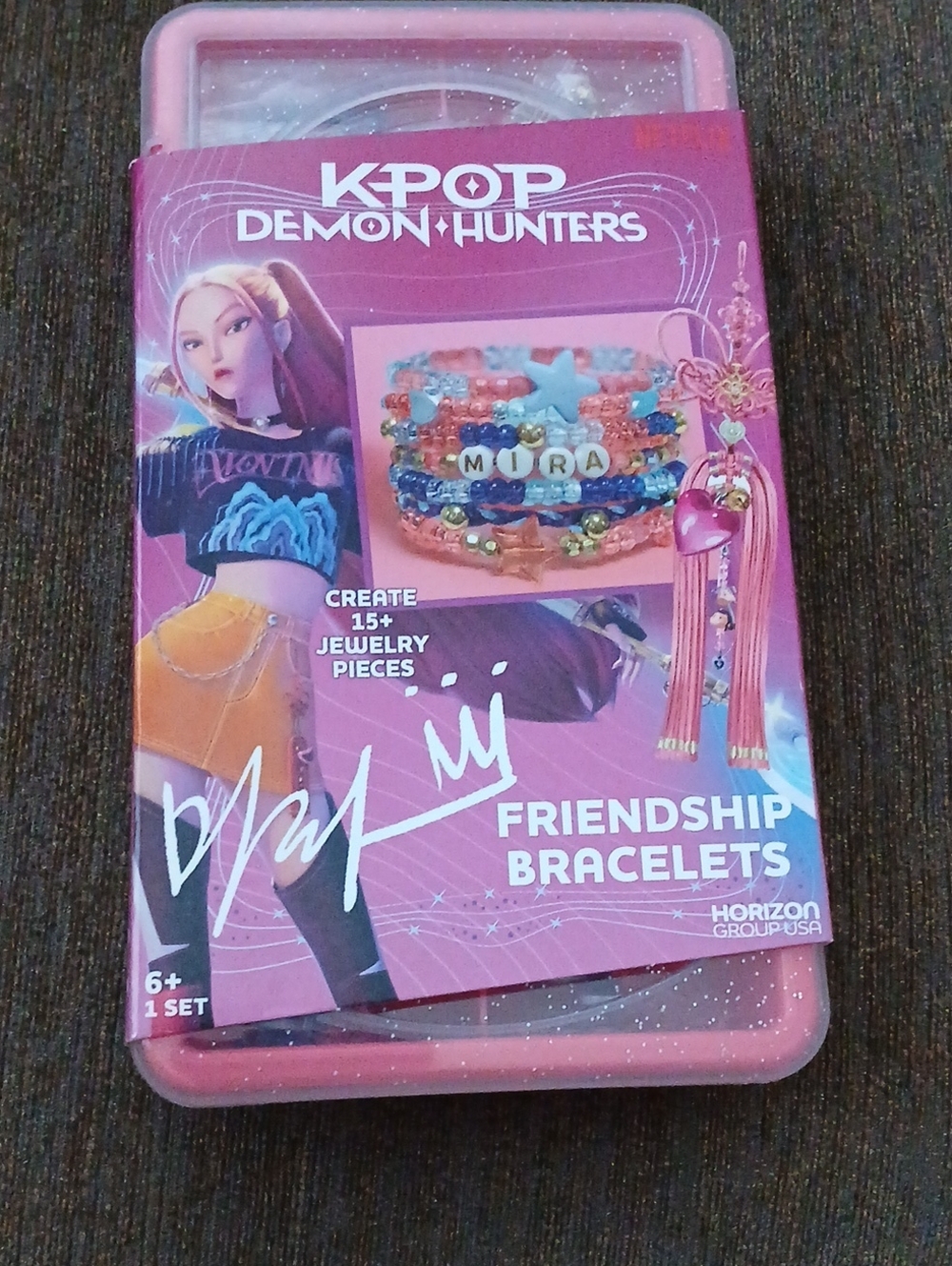 KPOP Demon Hunters Pink Kids Friendship Bracelets Craft Kit